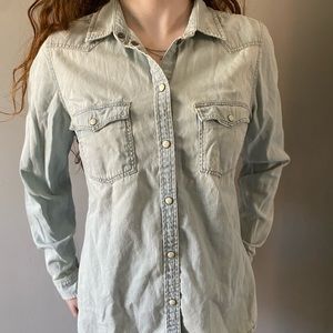 AE Jean button up top